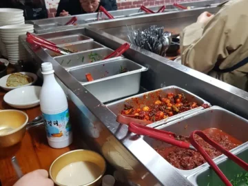 새벽을 여는 통영 서호시장 맛집, 훈이시락국의 깊은 풍미