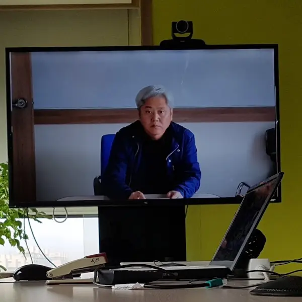 화상 회의 중인 사장님