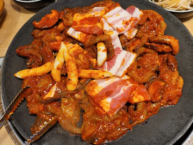 쭈꾸미와 삼겹살의 환상적인 만남