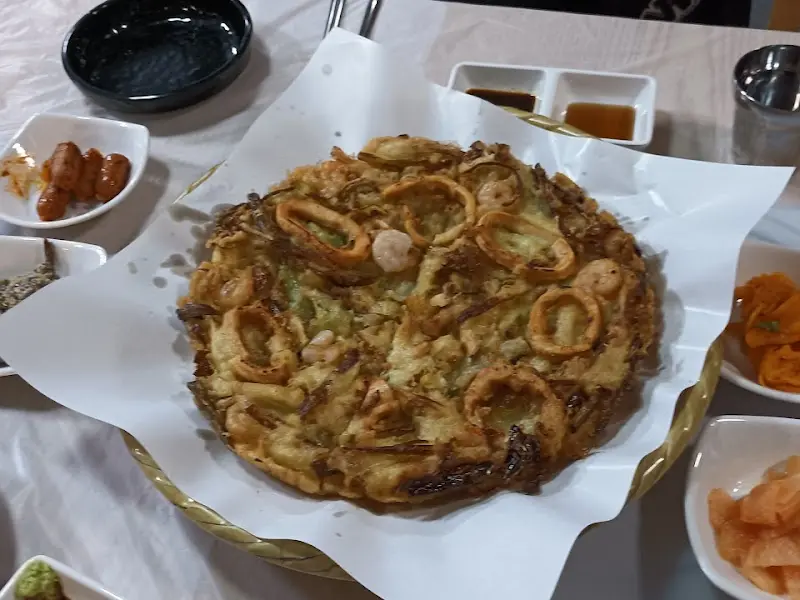 해물이 듬뿍 들어간 해물파전