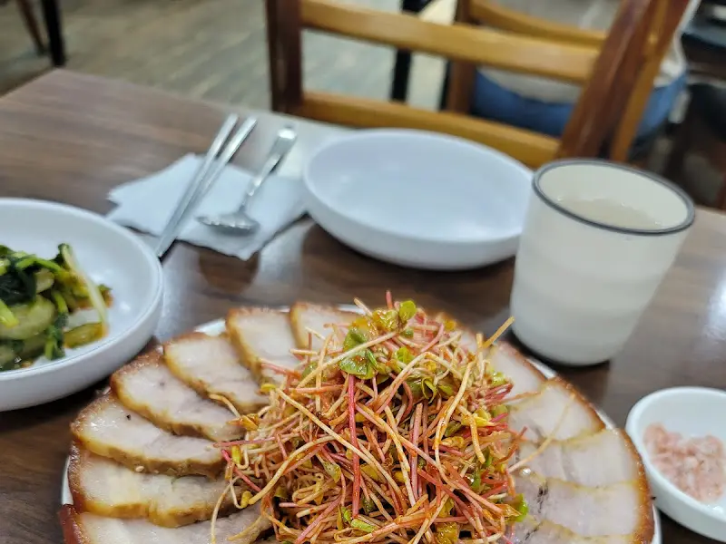 수육과 곁들여 먹는 밑반찬