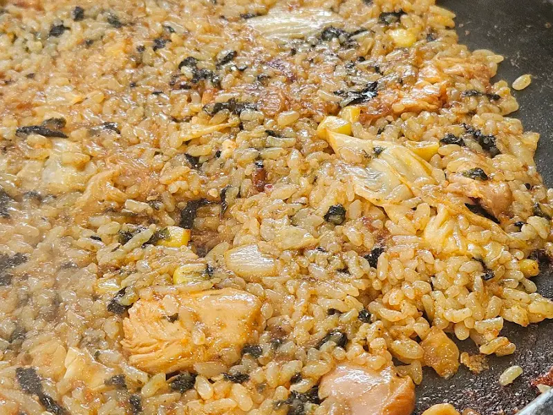 환상의 맛을 자랑하는 볶음밥