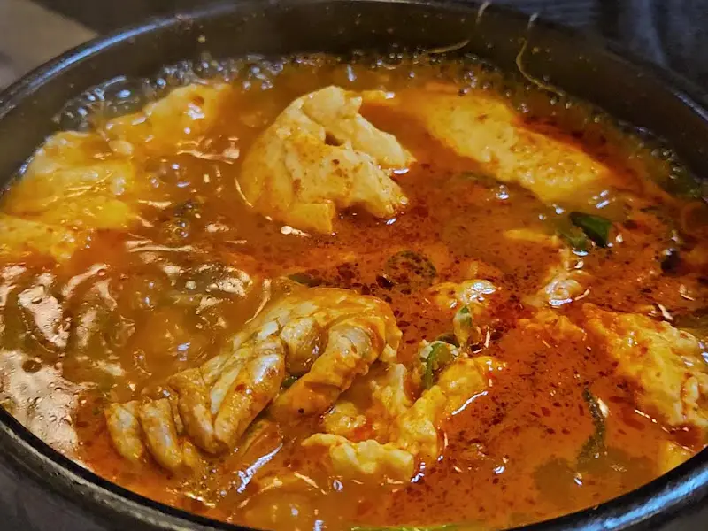 얼큰한 순두부찌개