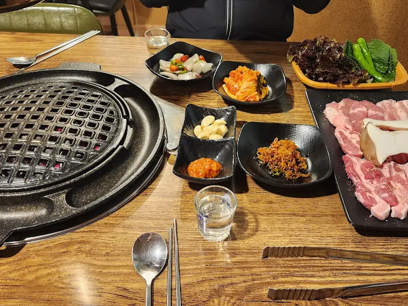 상차림 전체 모습