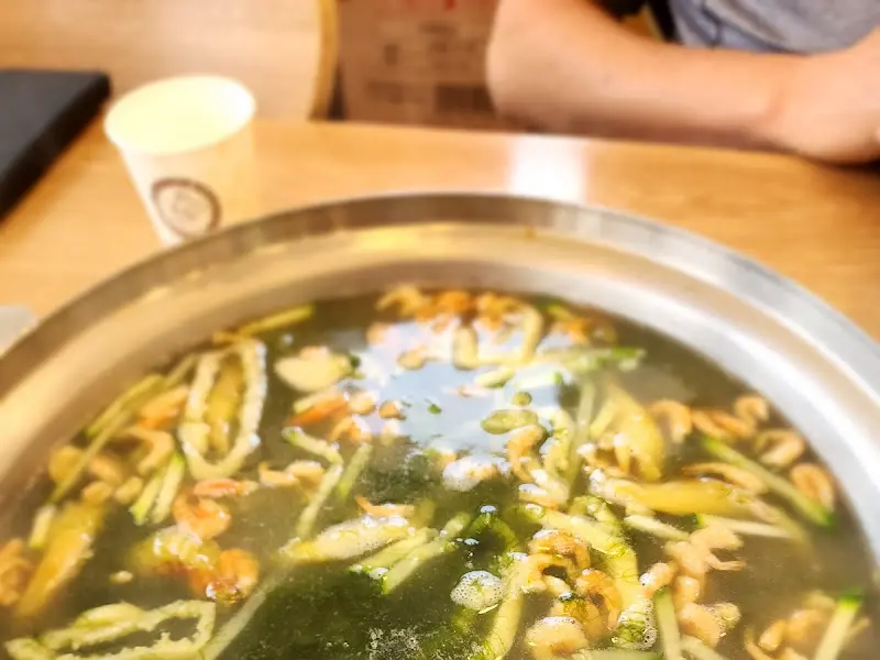 오만둥이 칼제비