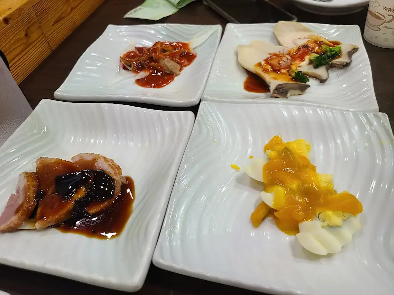 다양한 곁들임 메뉴