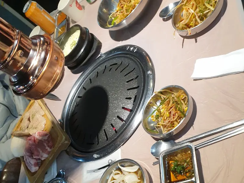 다양한 곁들임 메뉴