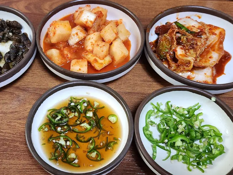 소양강다슬기 기본반찬