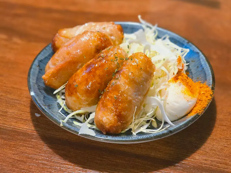 윤기가 흐르는 소시지