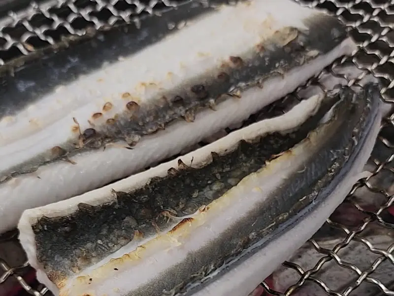 장덕풍천장어 장어 굽는 모습