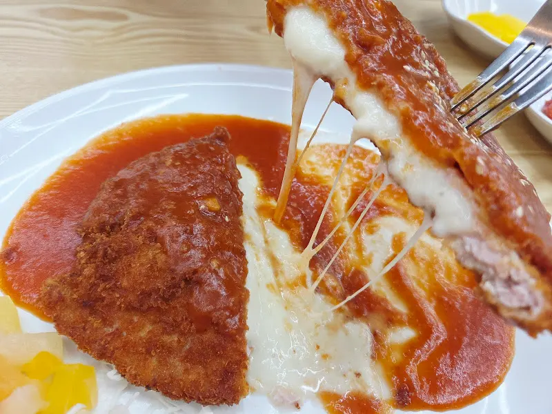 장미경양식 치즈돈까스