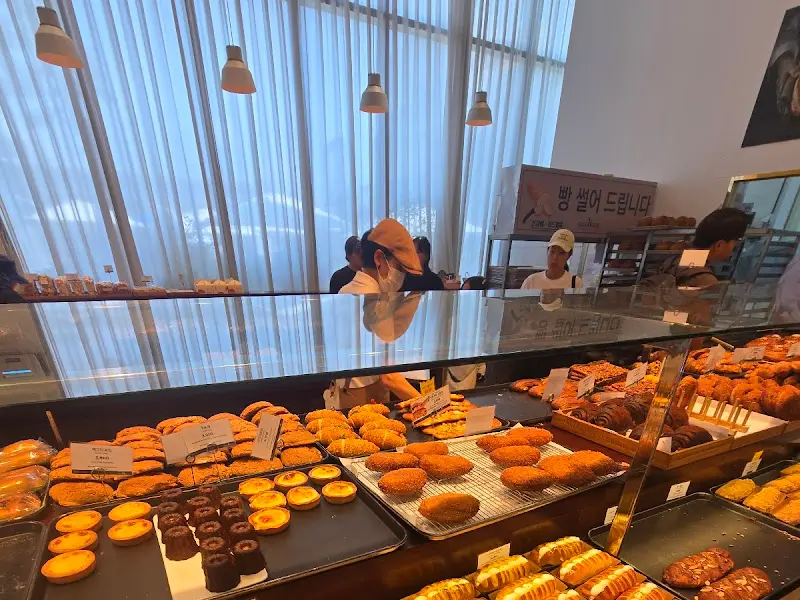 진열된 빵들