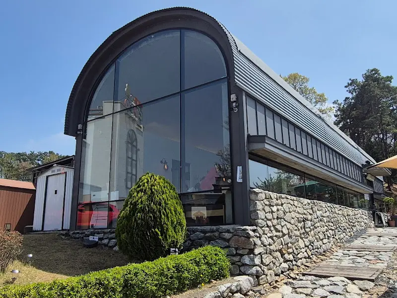 벚꽃언덕 베이커리카페 외관