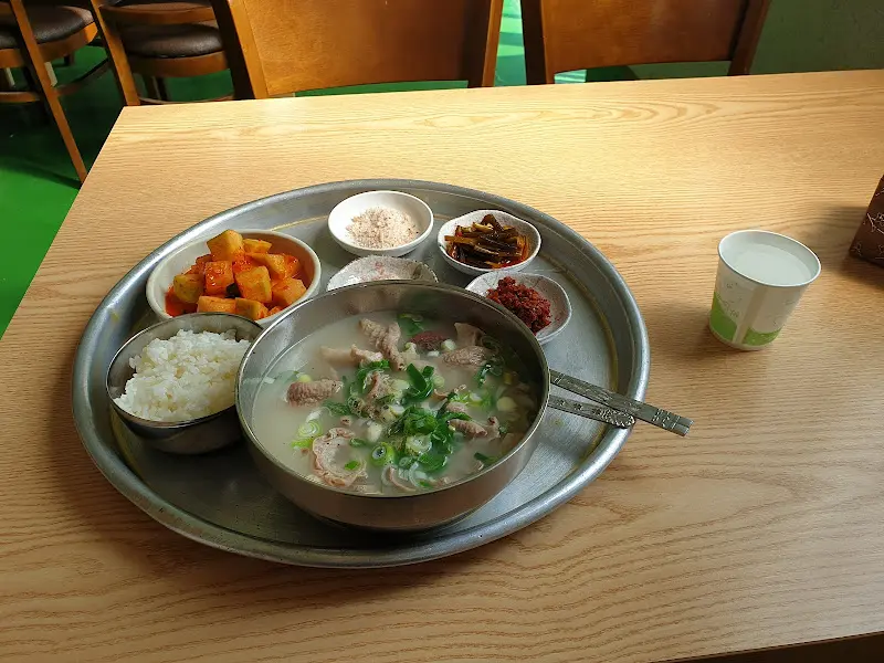 순대국밥 한 상 차림