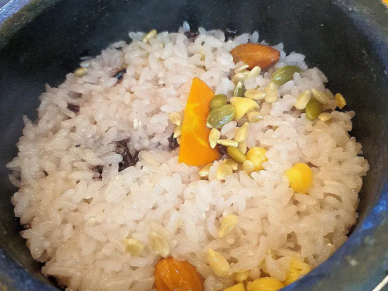 영양돌솥밥 클로즈업