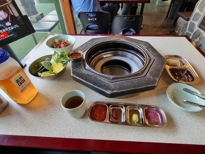 깔끔한 테이블 세팅