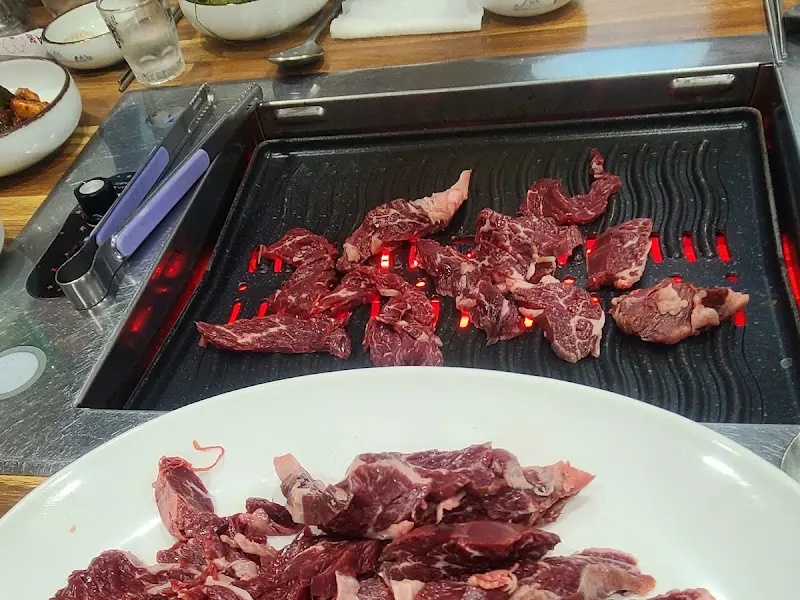 불판 위 울릉약소