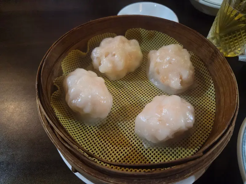 탱글탱글한 새우가 가득 찬 하가우