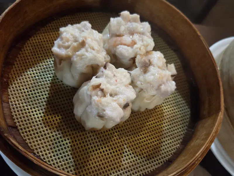 돼지고기와 새우의 환상적인 조화, 샤오마이