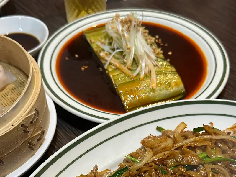 상큼함으로 입 안을 정화시켜주는 오이냉채