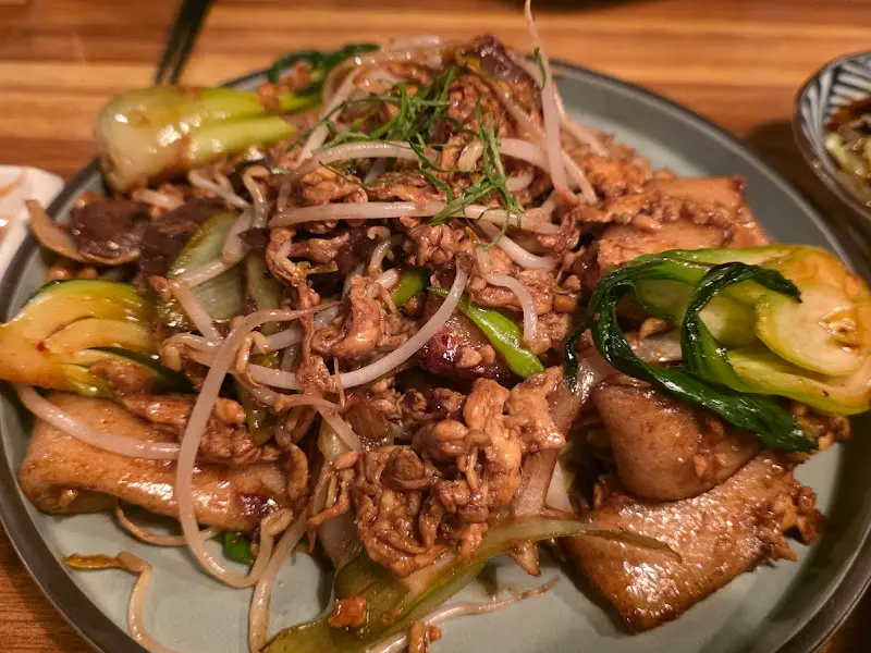 가지볶음과 채소