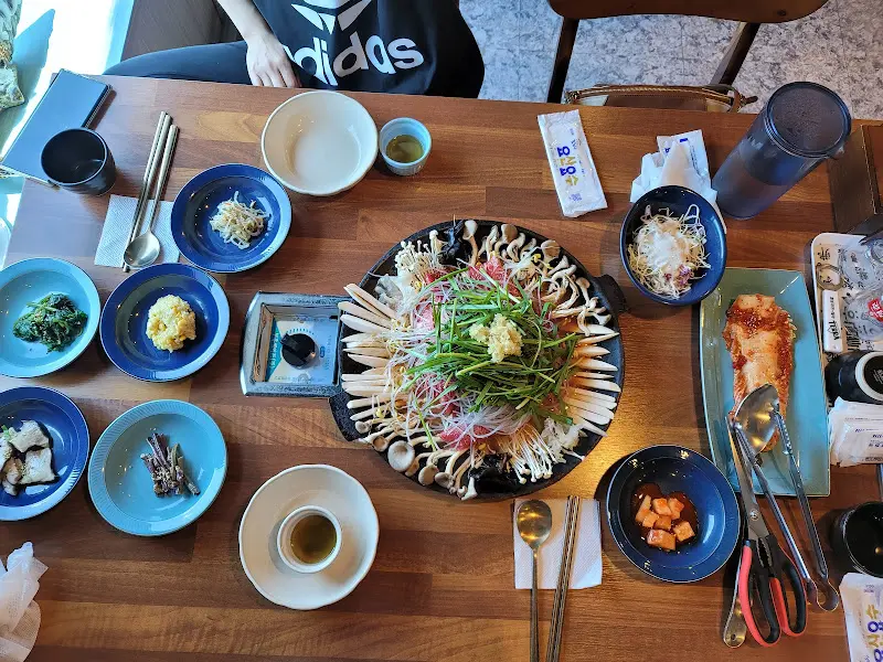 테이블 전체 샷