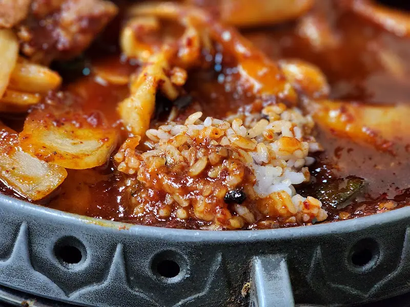 볶음밥 한 입의 행복