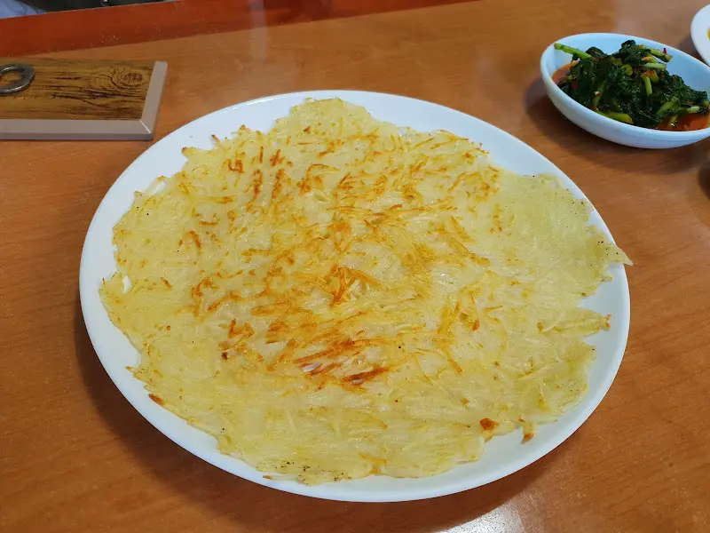 전나무식당 감자전