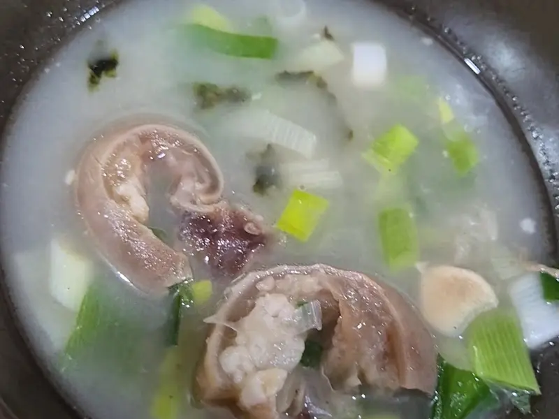 시골아주매순대 순대국