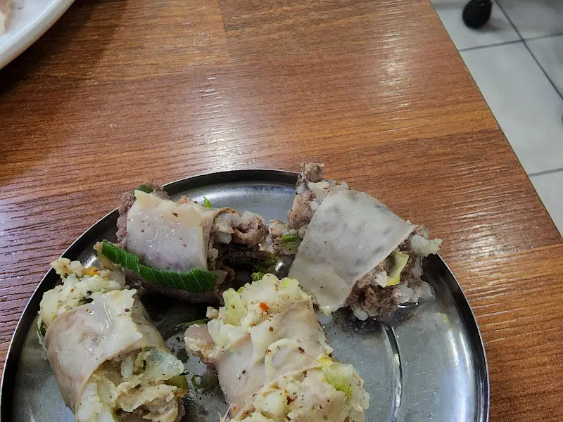 시골아주매순대 순대