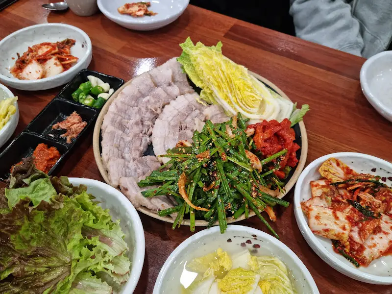 푸짐한 보쌈 한 상 차림