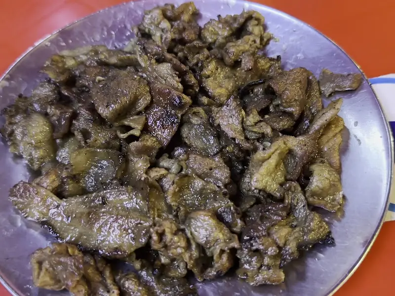 윤기가 좌르르 흐르는 북성로 불고기