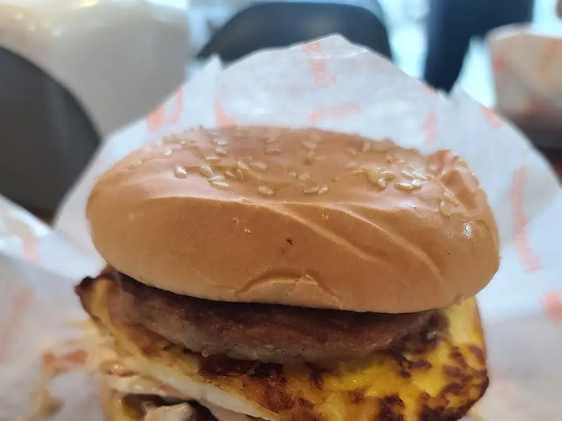 오빠네 햄버거 근접샷