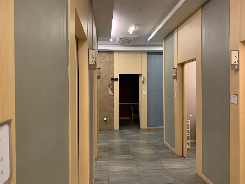 깔끔한 룸 내부