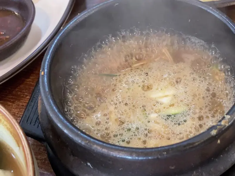 보글보글 끓는 된장찌개