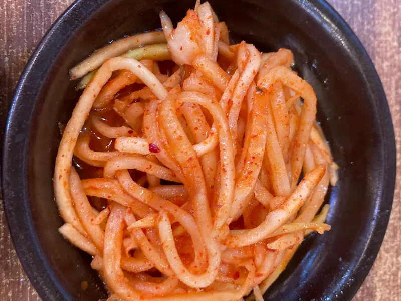 새콤하게 익은 무생채