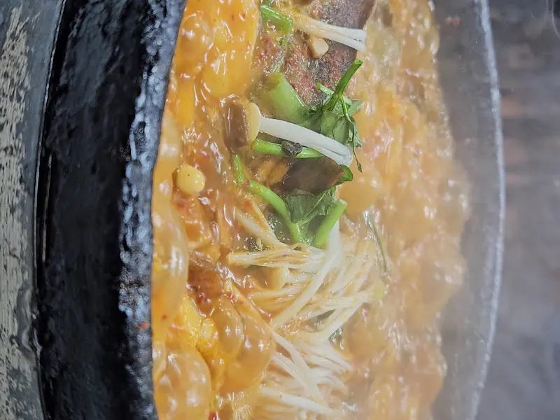 보글보글 끓는 매운탕