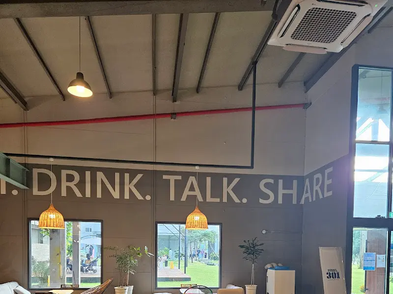 STEEL301 외부 전경