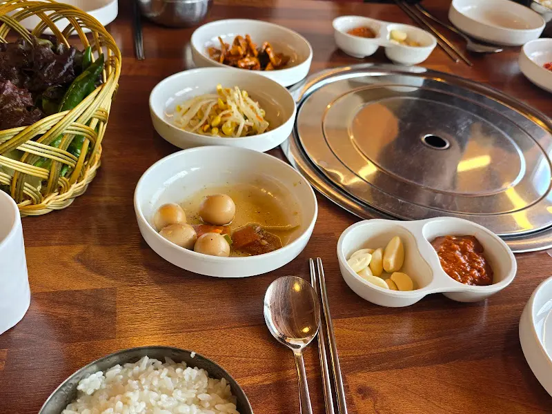 유양골 기본 상차림