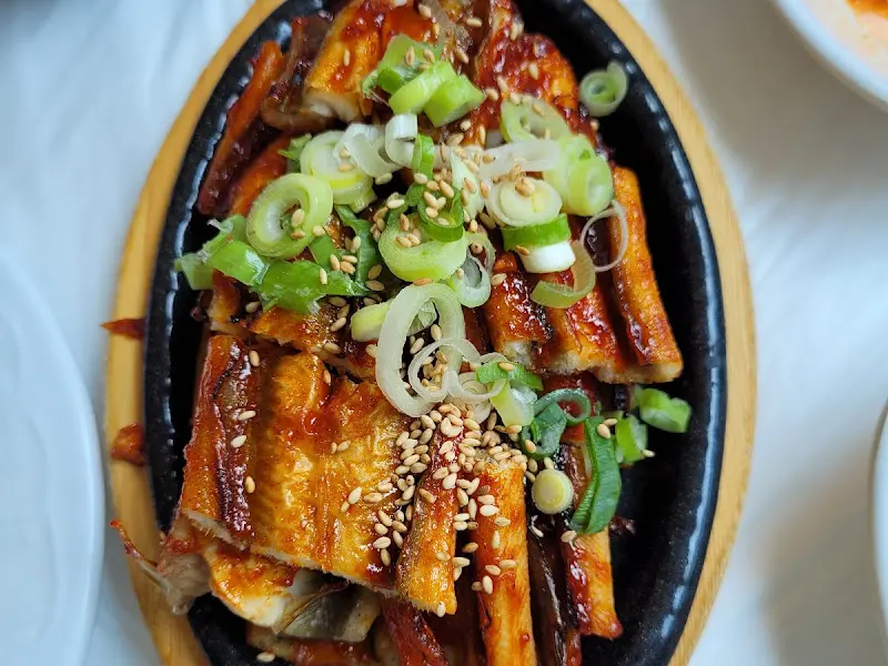 매콤달콤 장어구이