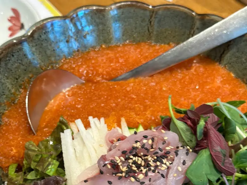 매콤해보이는 탕