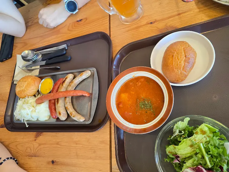 커리부어스트와 슈니첼