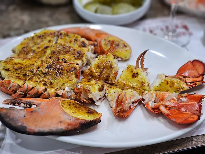 환상적인 비주얼의 랍스터 양념구이