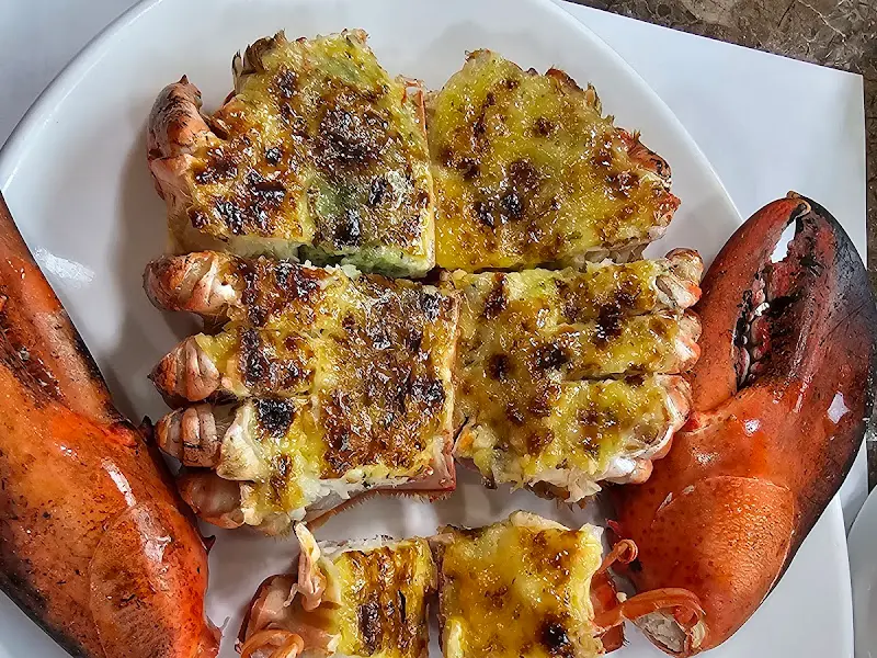 먹음직스러운 랍스터 구이 클로즈업