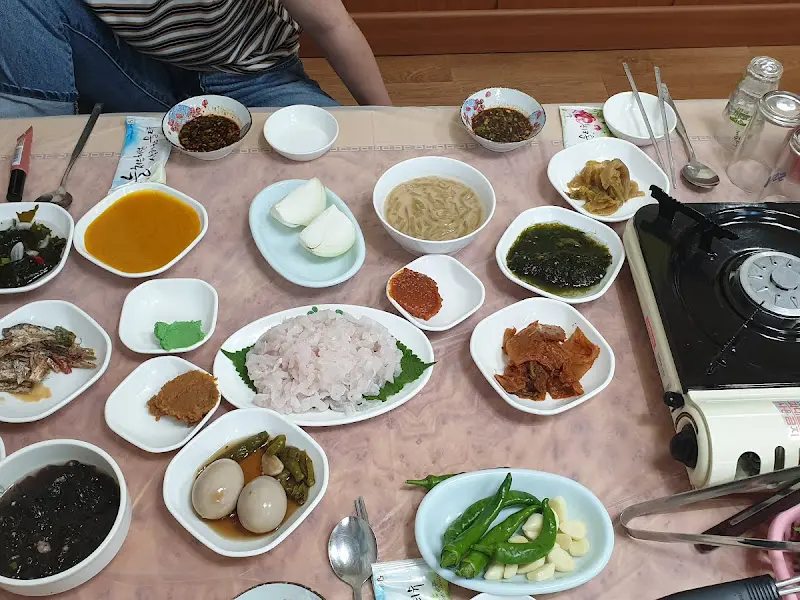 다양한 밑반찬들