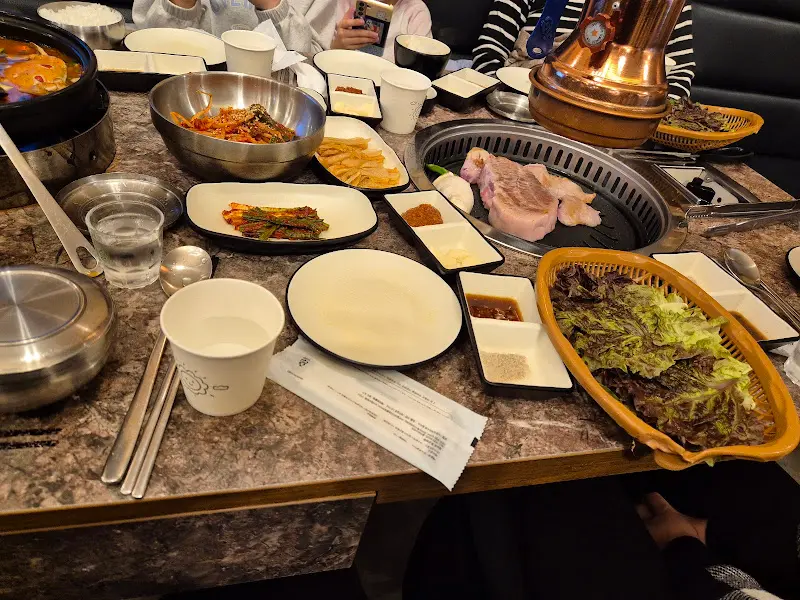 푸짐한 기본 상차림