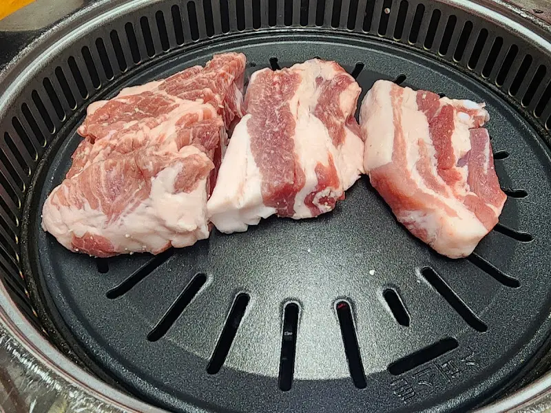 환상적인 마블링의 삼겹살