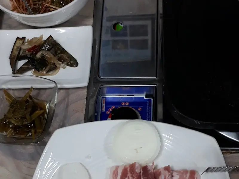 불판 위의 쫄갈비