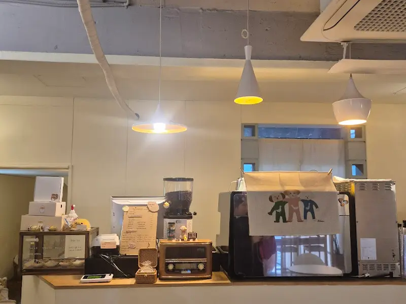 아기자기한 카페 내부