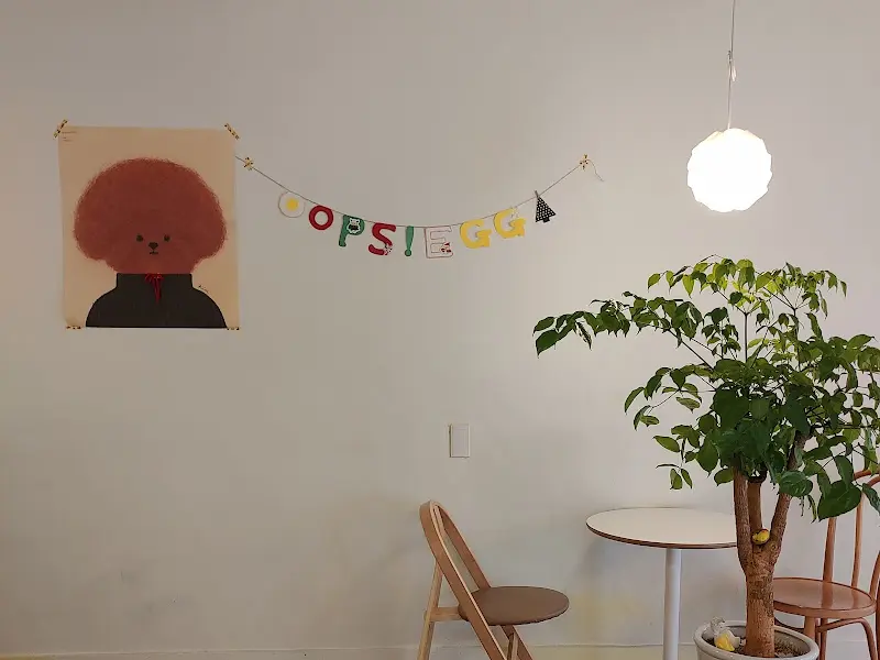 카페 내부 인테리어